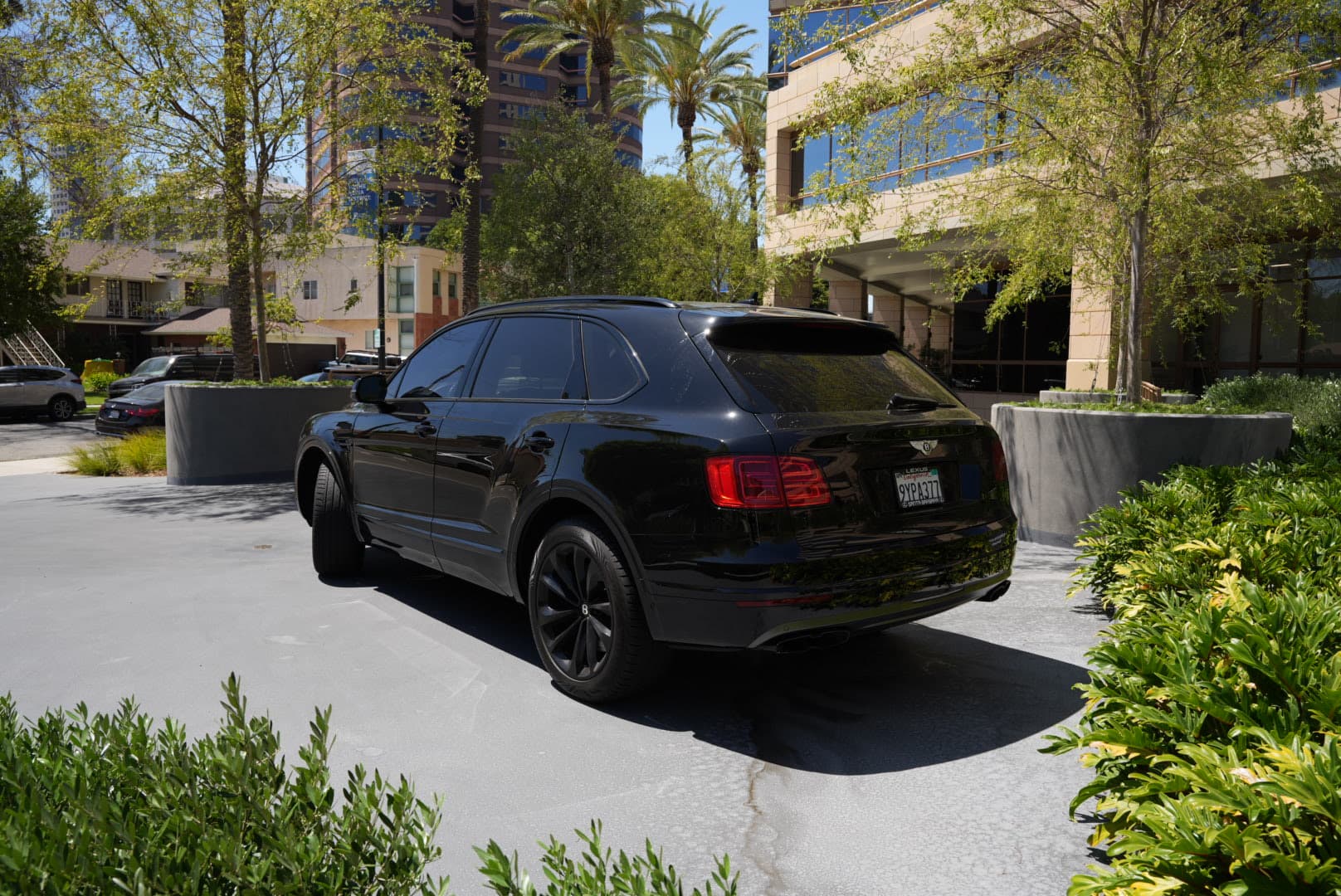 2019 Bentley Bentayga 100th Anniversary Edition — photo 2