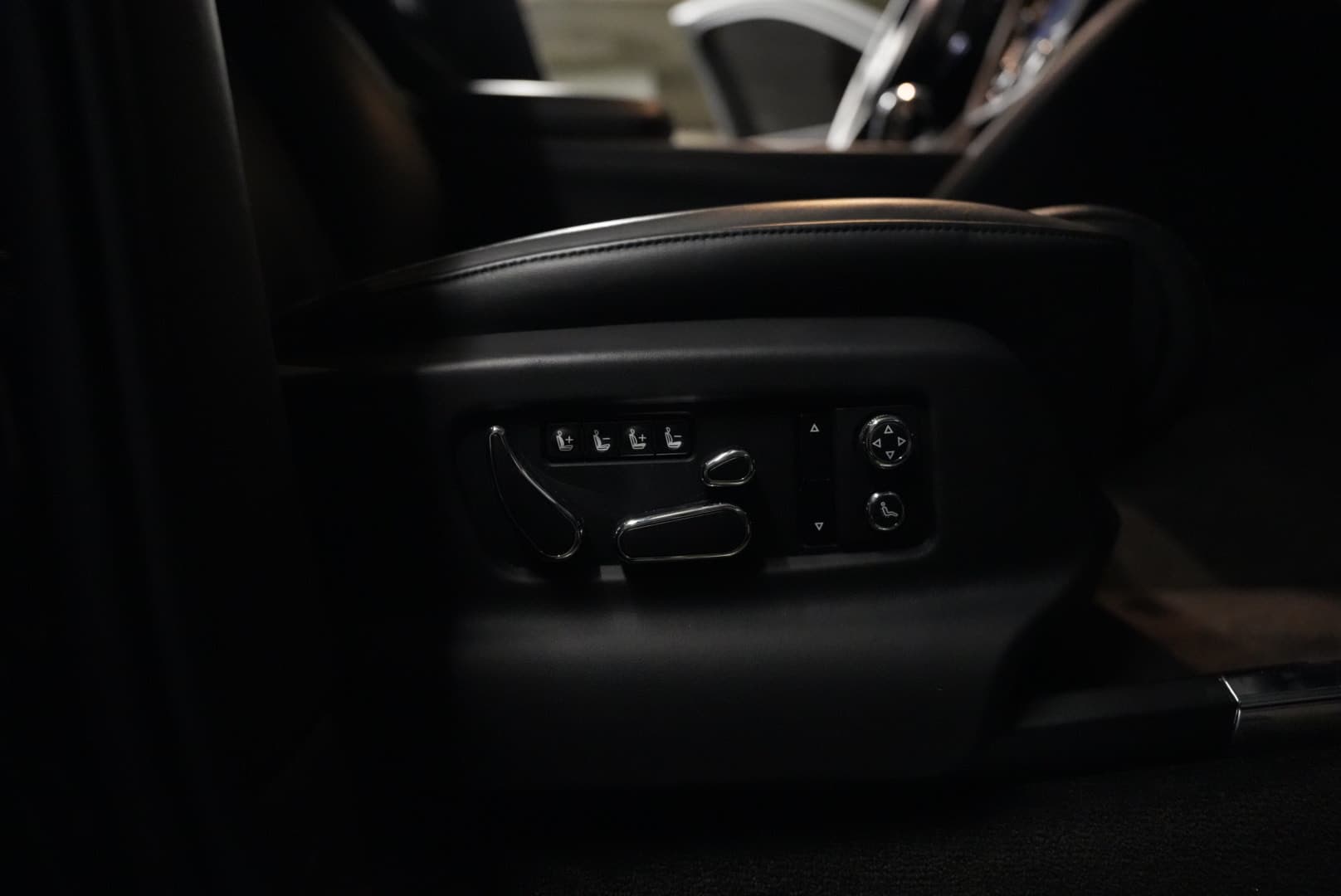 2019 Bentley Bentayga 100th Anniversary Edition — photo 7