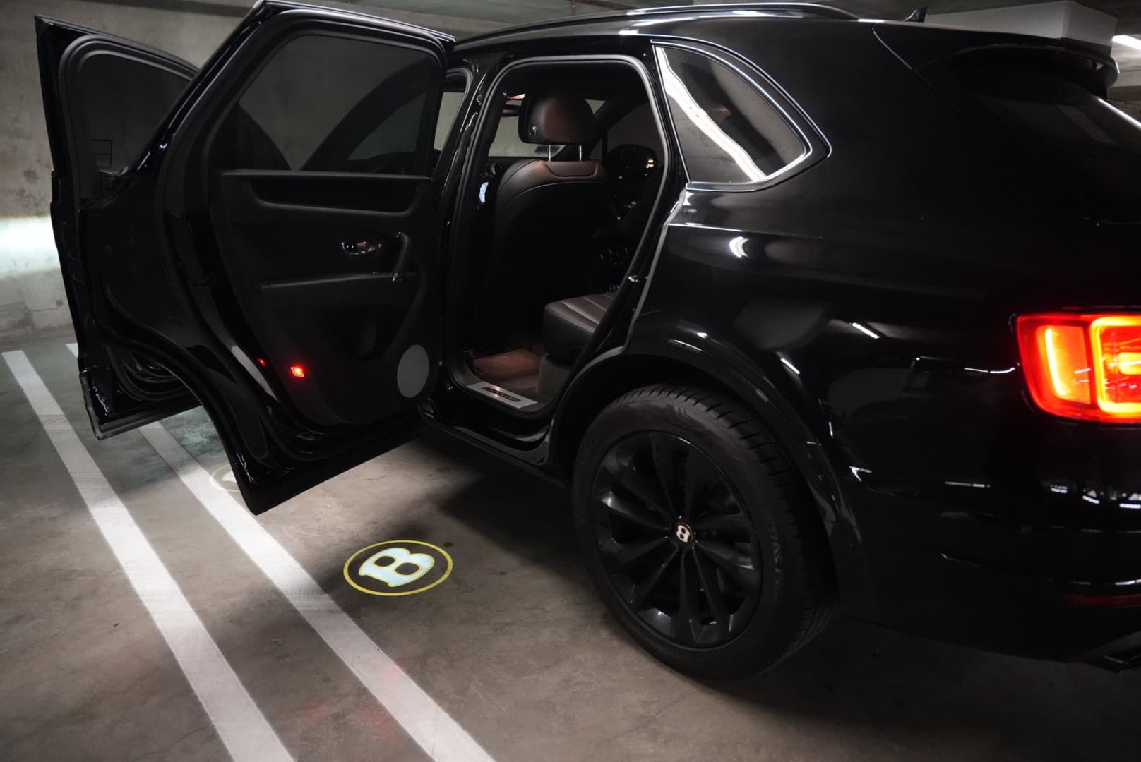 2019 Bentley Bentayga 100th Anniversary Edition — photo 8