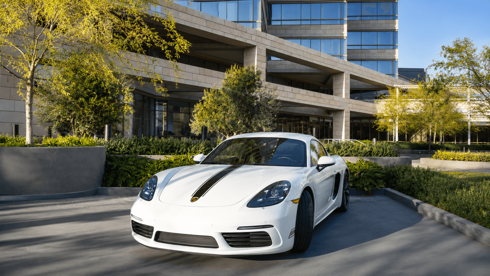 2025 Porsche 718 Cayman Style Edition