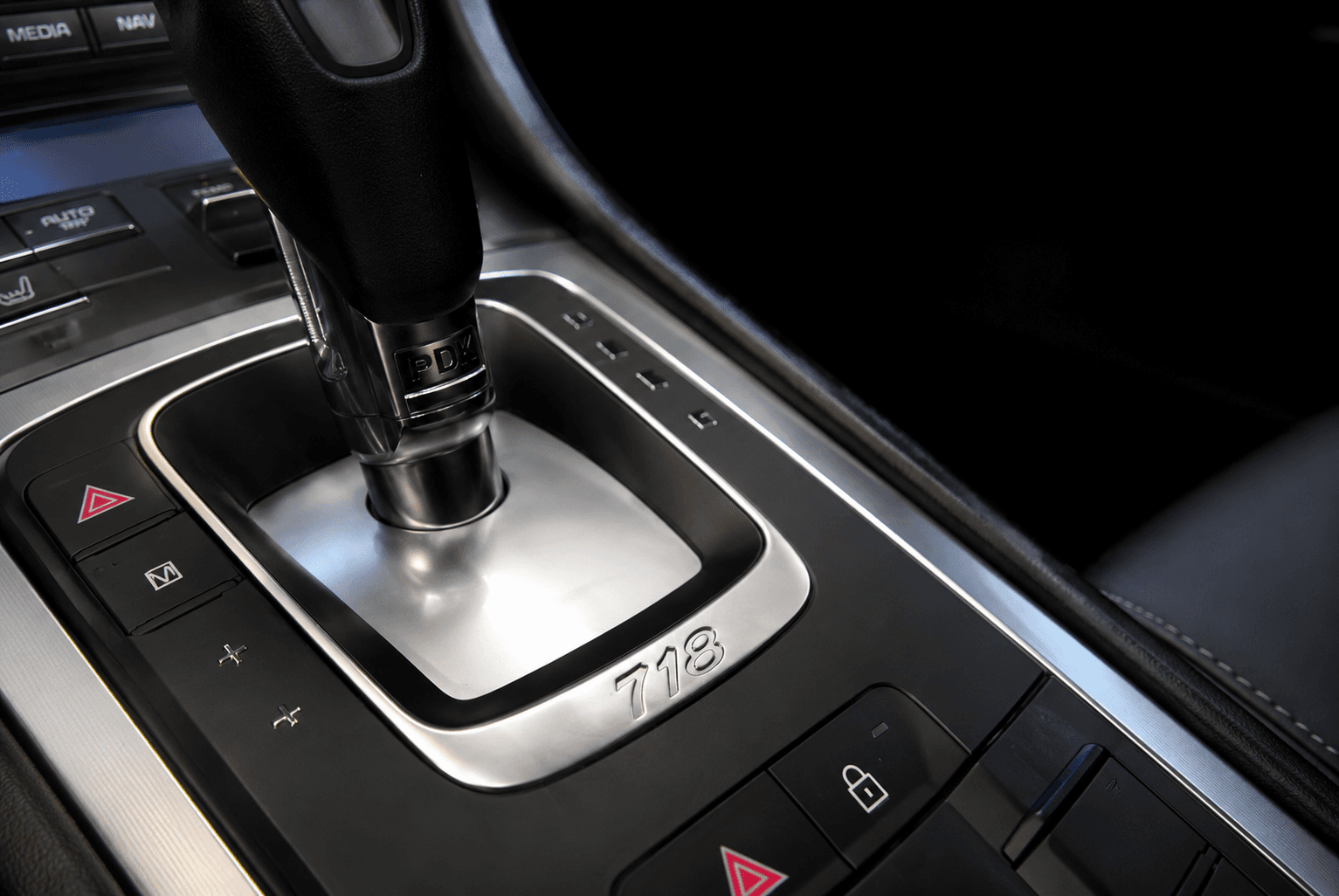 2025 Porsche 718 Cayman Style Edition — photo 4