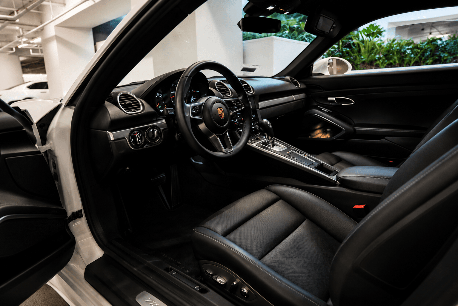 2025 Porsche 718 Cayman Style Edition — photo 5