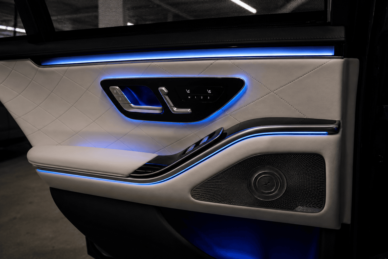 2025 Mercedes S580 Manufactor — photo 11